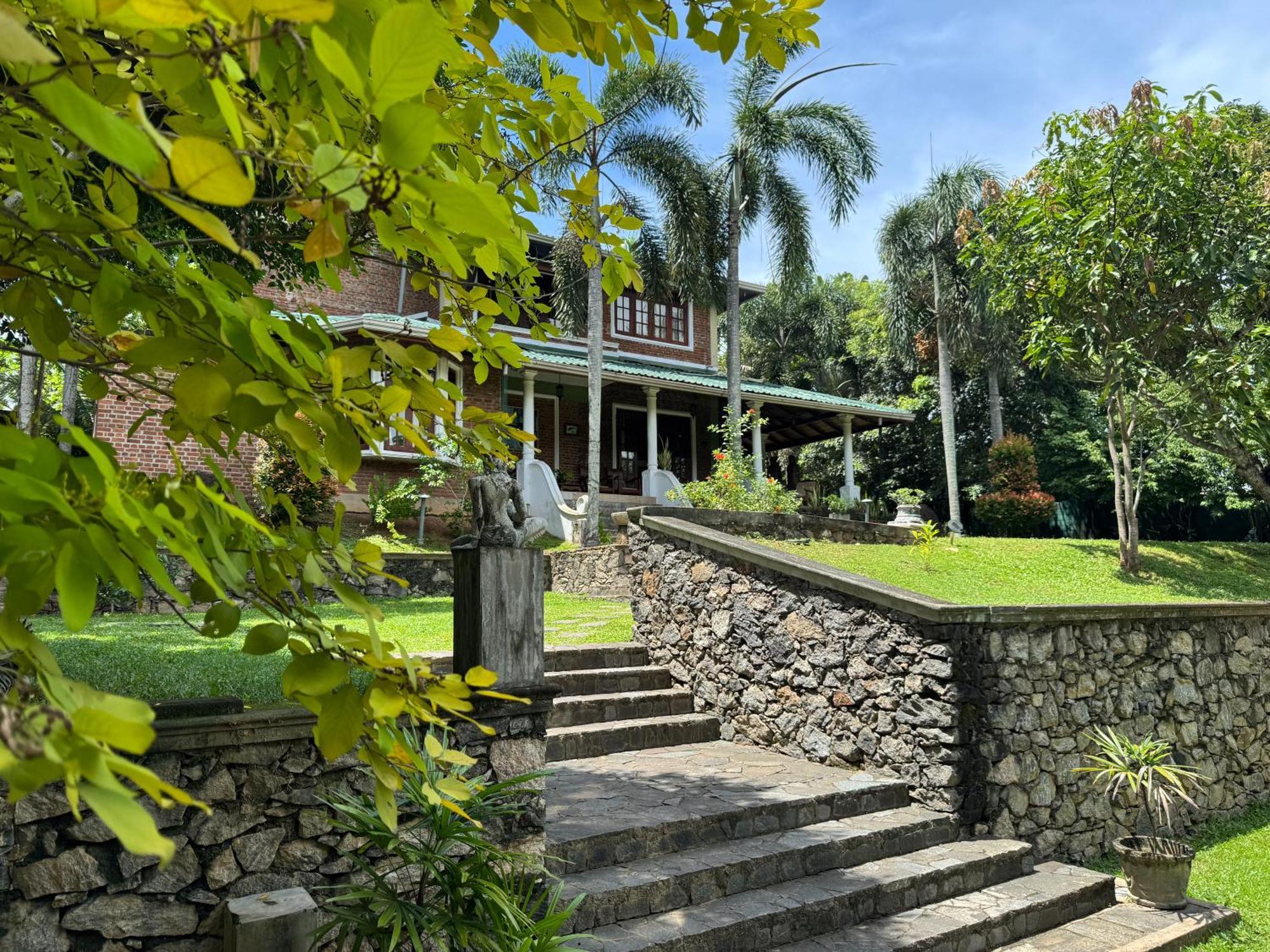 Airport Green Olive Villa Katunayake Exterior photo