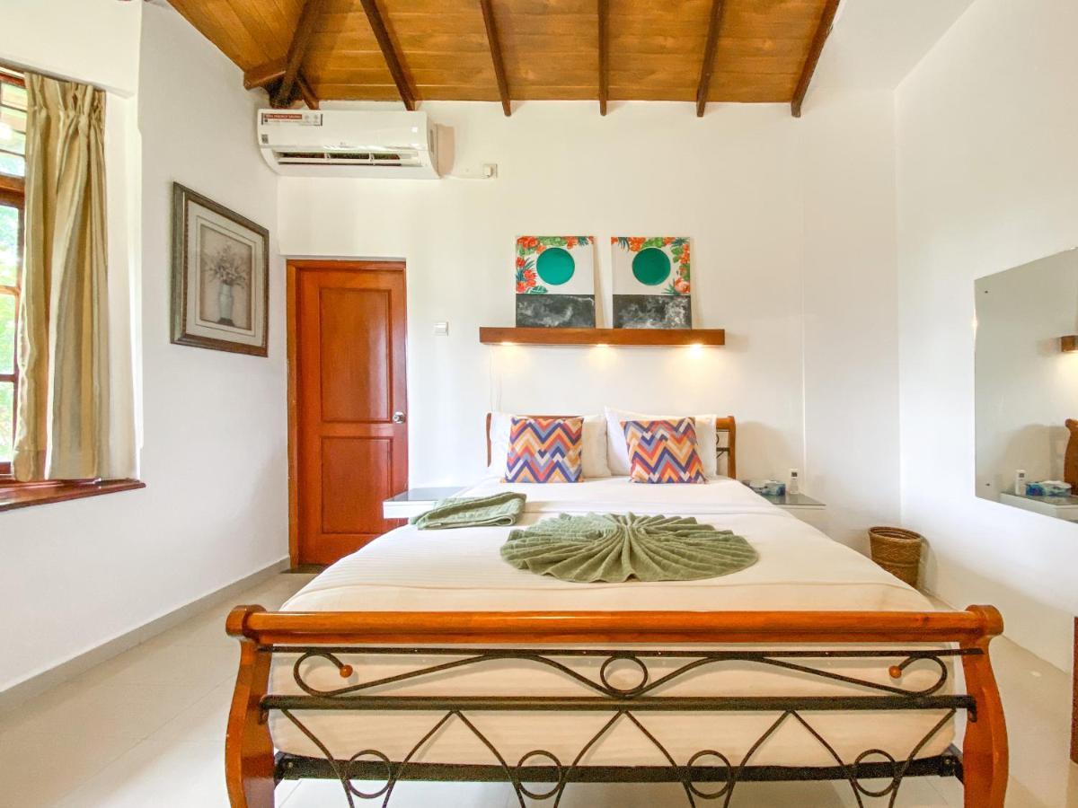 Airport Green Olive Villa Katunayake Exterior photo